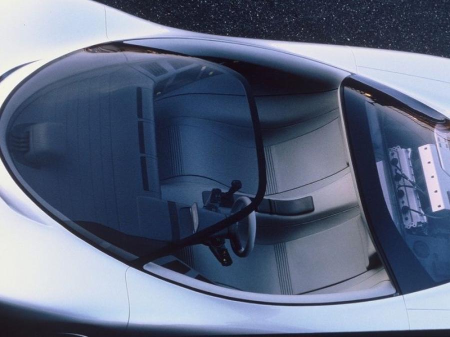  Chevrolet Corvette Indy Concept 1986 года  (фото 16 из 19)